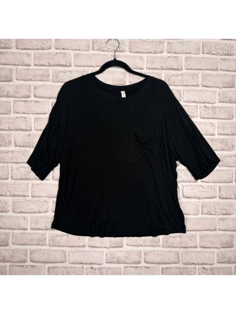 Gentle Fawn Over-sized Black T-Shirt Women's M